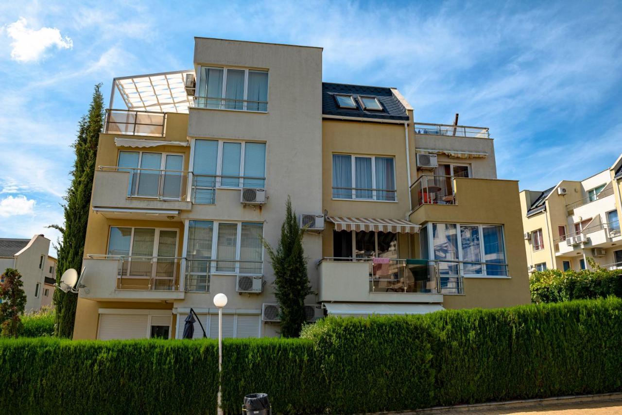 Menada Belle View Apartments Sveti Vlas Dış mekan fotoğraf