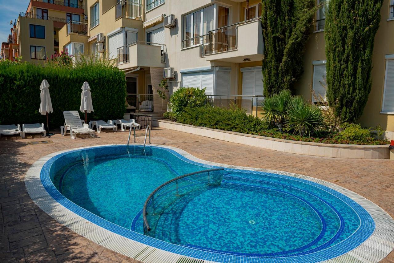 Menada Belle View Apartments Sveti Vlas Dış mekan fotoğraf