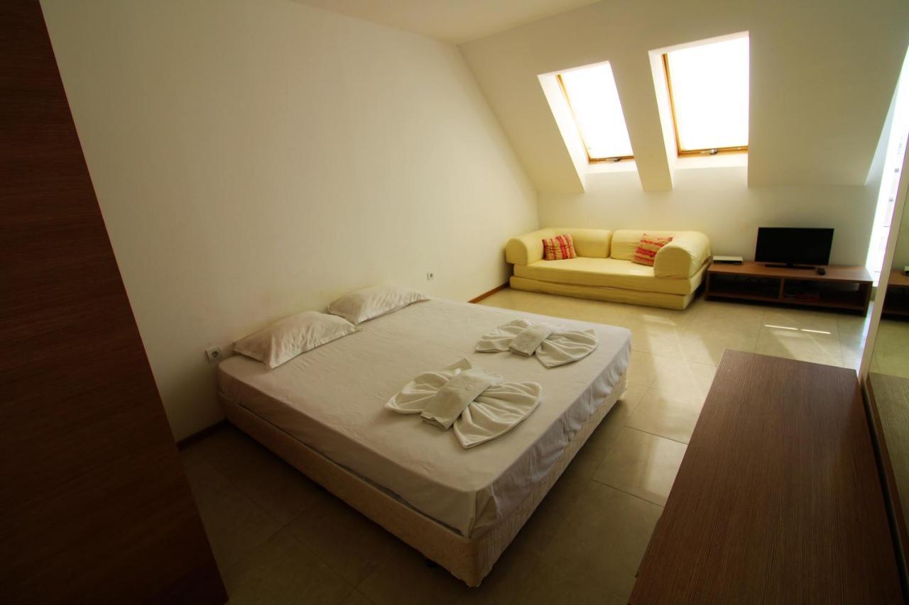 Menada Belle View Apartments Sveti Vlas Dış mekan fotoğraf