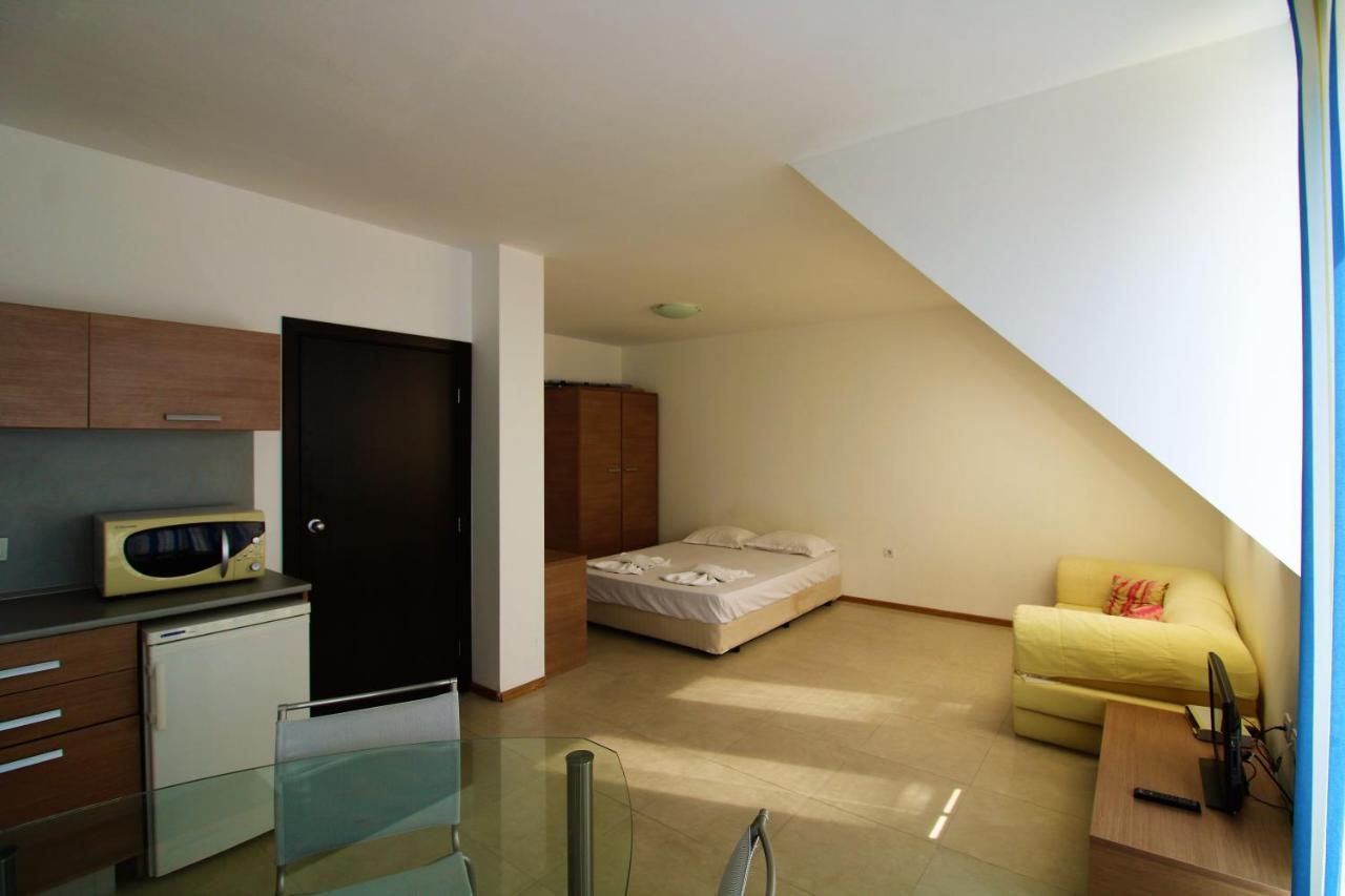 Menada Belle View Apartments Sveti Vlas Dış mekan fotoğraf
