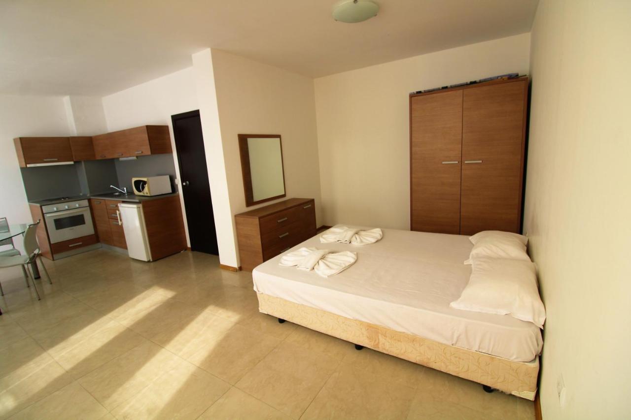 Menada Belle View Apartments Sveti Vlas Dış mekan fotoğraf