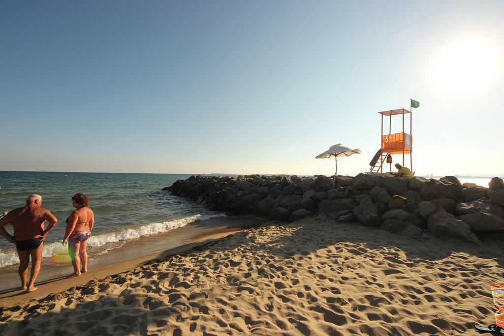 Menada Belle View Apartments Sveti Vlas Dış mekan fotoğraf