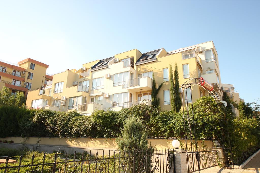 Menada Belle View Apartments Sveti Vlas Dış mekan fotoğraf