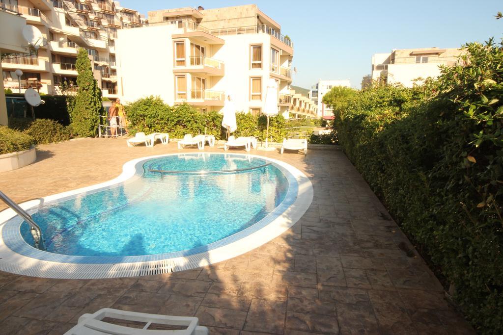 Menada Belle View Apartments Sveti Vlas Dış mekan fotoğraf