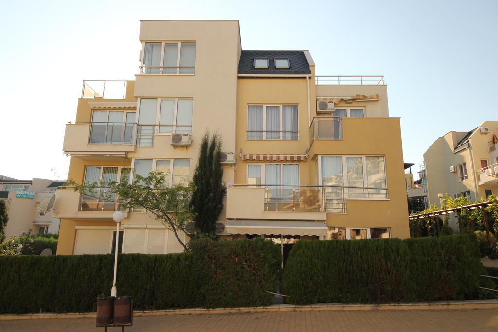 Menada Belle View Apartments Sveti Vlas Dış mekan fotoğraf